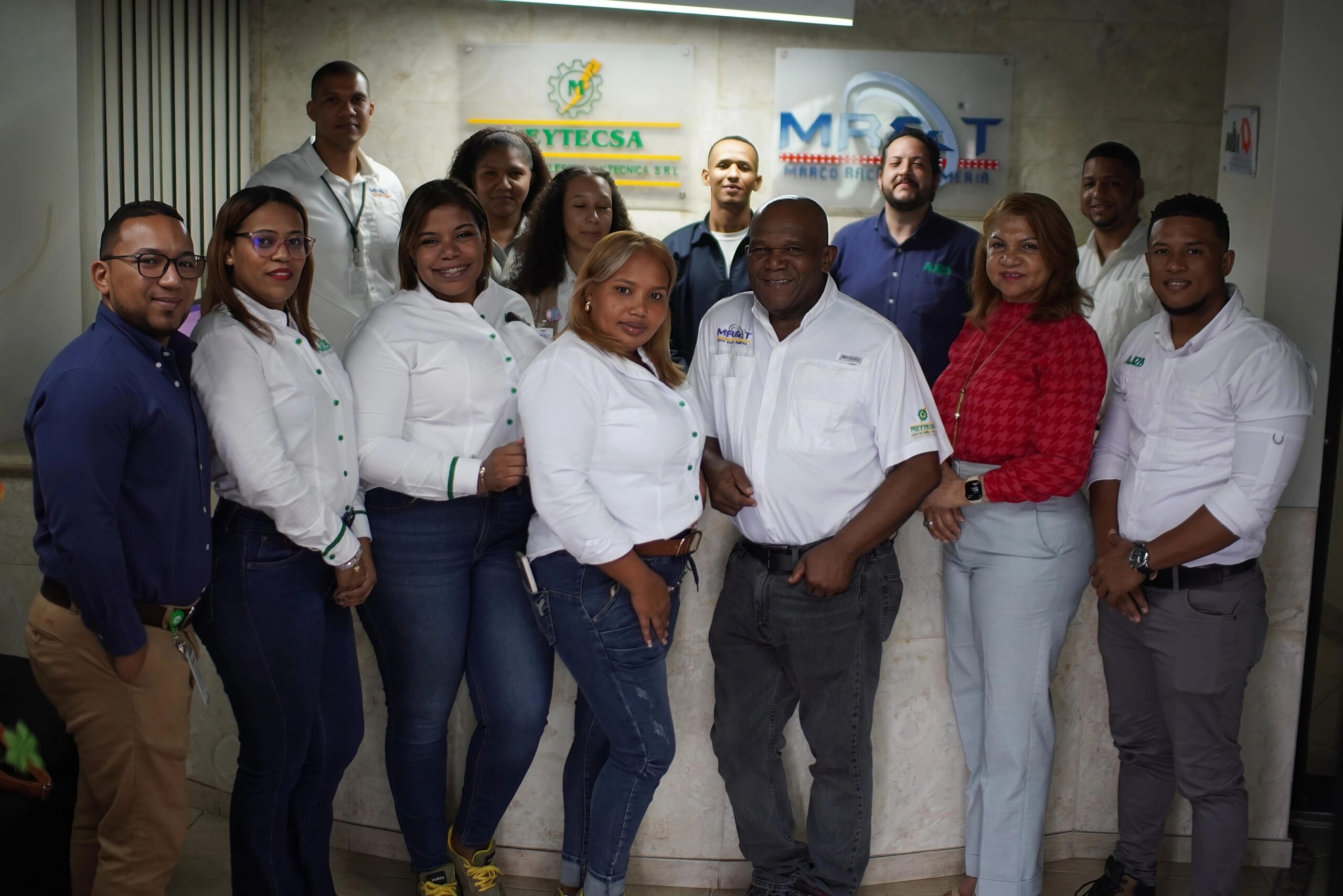 AJIZA MONTACARGAS Y MARCO RACKS & TRAMERIA DESARROLLAN ALIANZA